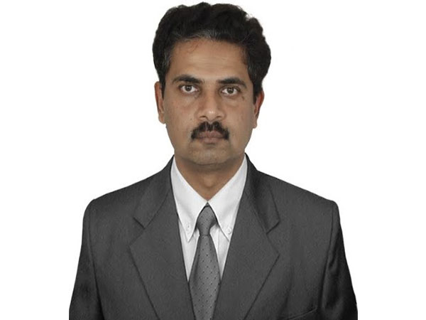 Dr Sharat Damodar