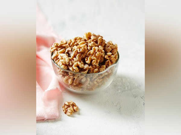 This is the right way to store walnuts and not in the cupboard