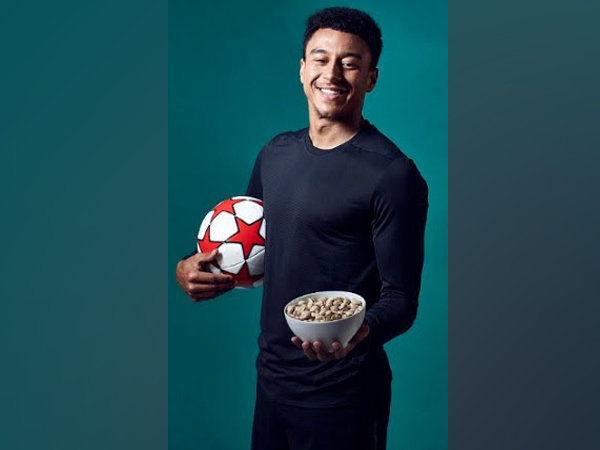 American Pistachios are a go-to snack for international soccer superstar