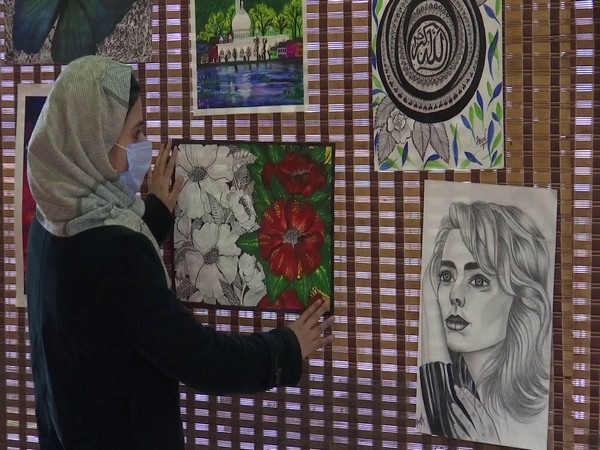 JKTDC organises art exhibition to empower young women artists in Kashmir