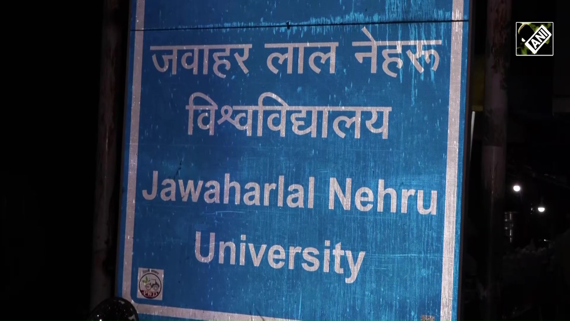 Violent clash breaks out in JNU campus b/w ABVP & Left over ‘Visarjan Shobha Yatra’ on Vijayadashami