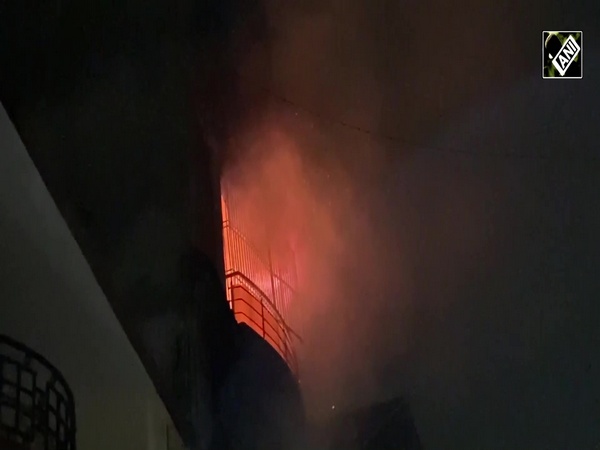 Massive fire broke out in a building near Chaman Ganj area of Kanpur city, 5 died