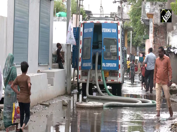 Gujarat: बावला में जलभराव के बीच प्रशासन सक्रिय, राहत कार्य तेज़ी से जारी