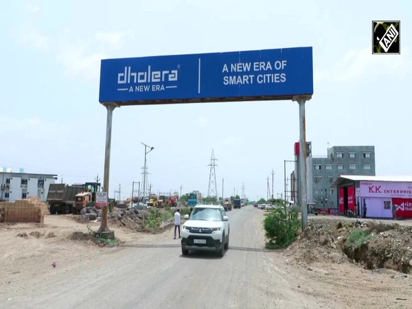 खारे और बंजर क्षेत्र को हरित पारिस्थितिकी तंत्र में बदल रहा है धोलेरा का अभिनव वनीकरण अभियान