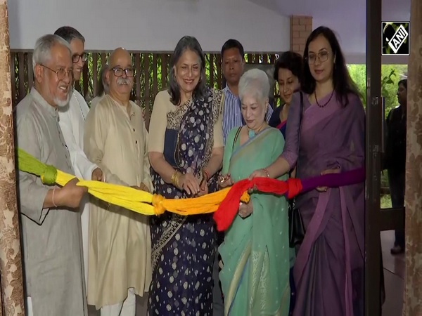 Tangail Sarees weave Bangladesh’s heritage into Delhi showcase