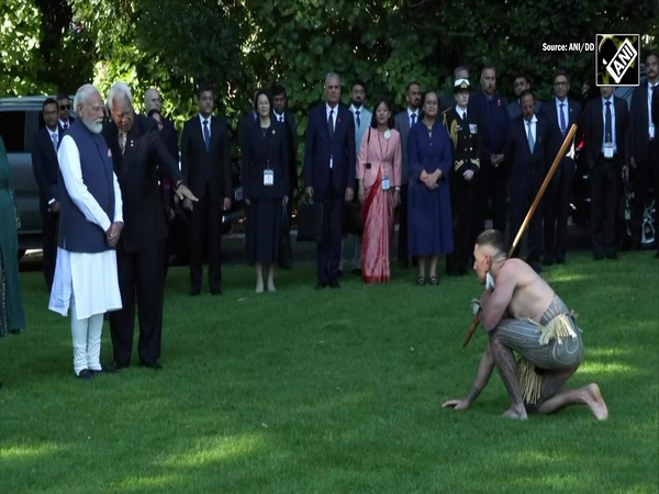 PM Modi receives ceremonial welcome at Government House during official New Zealand visit