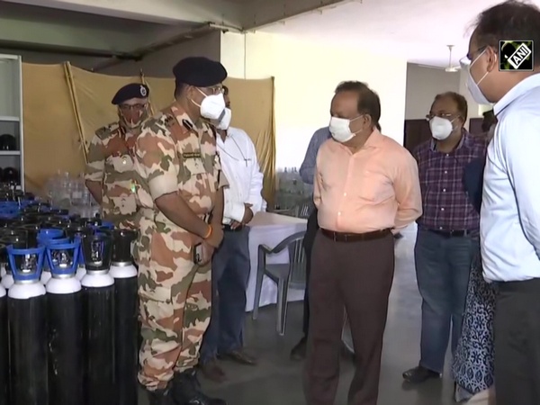 Harsh Vardhan inspects 10,000-bed COVID facility at Radha Soami Beas
