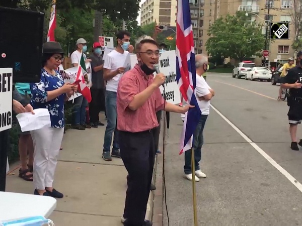Massive anti-China protest in Toronto demands ‘Free Hong Kong’ and ‘Free Tibet’