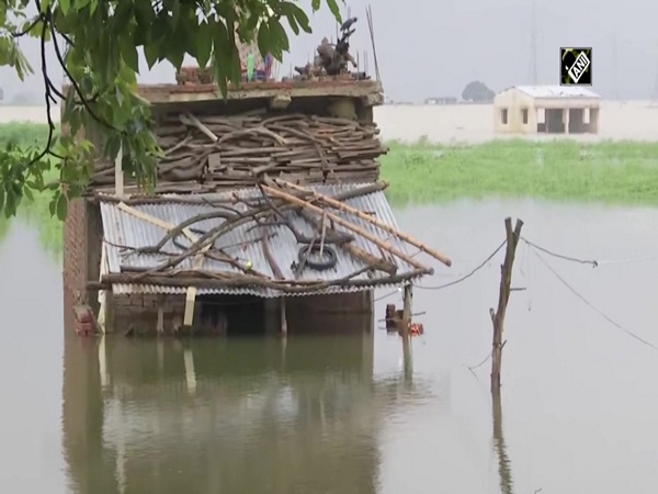 Bihar floods: Affected villagers in desperate need of Govt's help