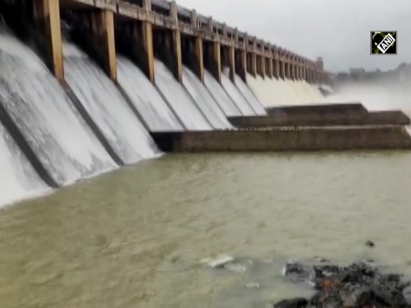 Watch: Heavy flow of water at Tungabhadra Dam