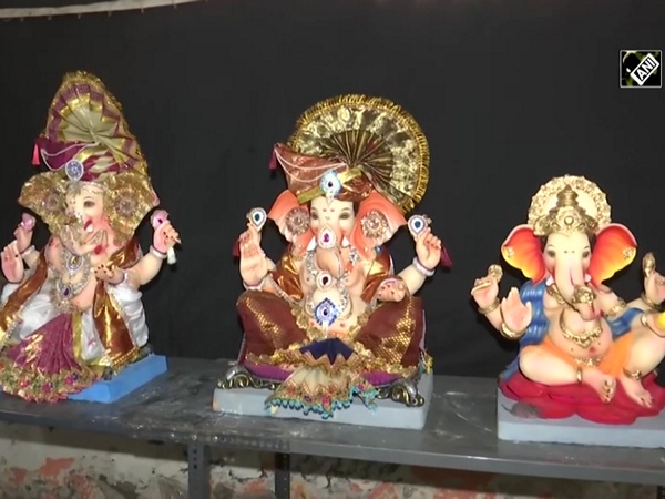 Artist makes 'sanitizer Ganesha idols' ahead of Ganesha Chaturthi in Mumbai