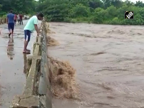 Flood-like situation continues to prevail in low-lying areas of Odisha