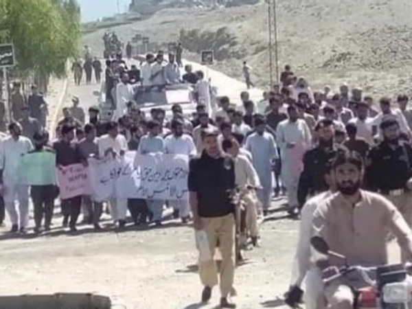 People in Gilgit Baltistan protest against job discrimination in dam project