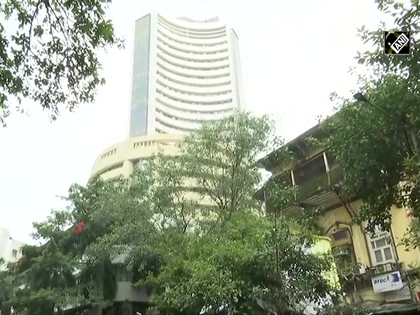 Equity Indices in the Red amid Weak Global Cues