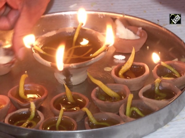 Muslim contribution to pre-Diwali ritual reinforcing composite Indian culture