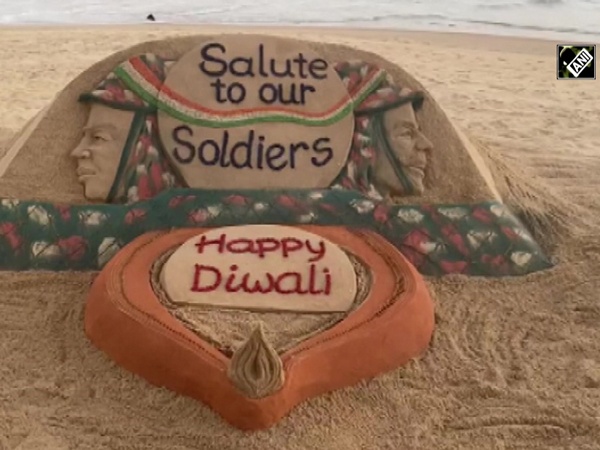 Sudarsan Pattnaik dedicates sand art to soldiers on Diwali
