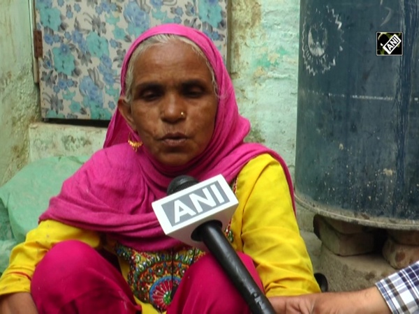 Muslim woman in Aligarh makes clay lamps for Hindu festival
