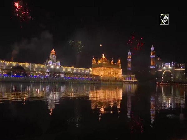 Watch: Golden Temple glitters on Prakash Parv