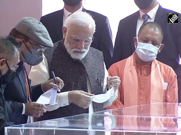 PM Modi reviews exhibition of multiple projects in Gorakhpur