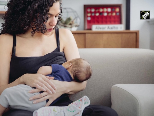 Study reveals no evidence of transmitting COVID-19 virus through breastfeeding