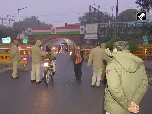 73rd Republic Day: Delhi Police keeps strict vigil at checkposts