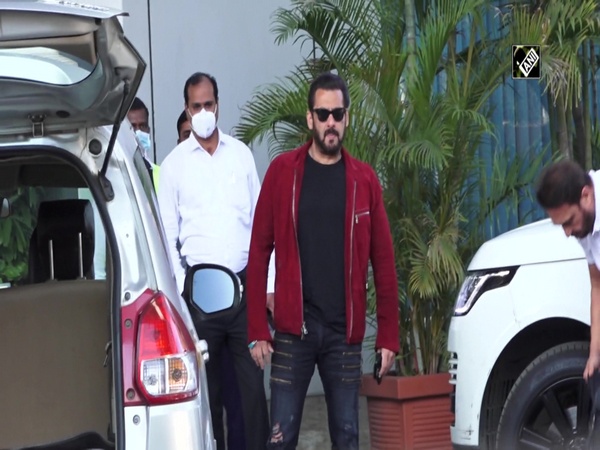 Salman Khan, Katrina Kaif head to Delhi for 'Tiger 3' shoot