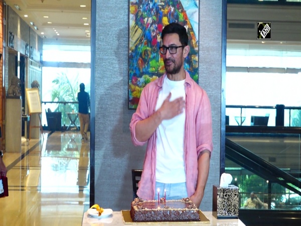 Aamir Khan celebrates his 57th birthday with paps