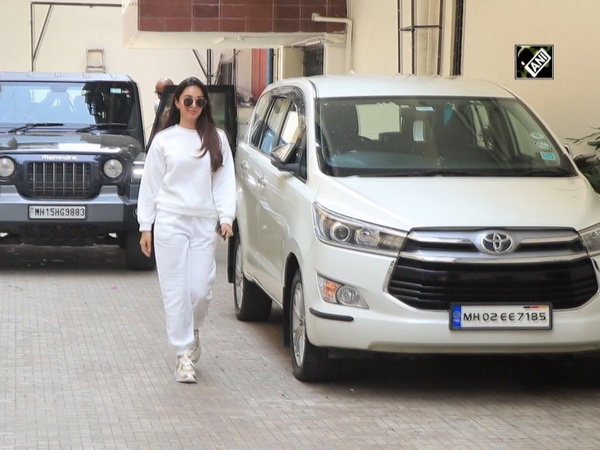 Kiara Advani clicked outside Dharma Productions office in casual attire