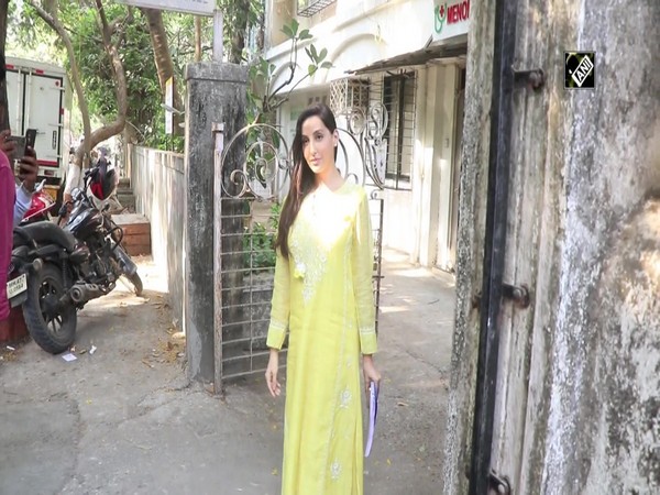 Nora Fatehi stuns paps in her traditional attire