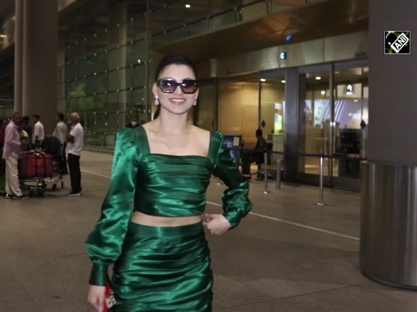 Bollywood diva Urvashi Rautela sizzles in green attire at airport