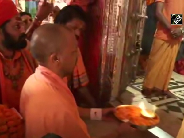 Yogi Adityanath offers prayers at Hanuman Garhi Temple in Ayodhya