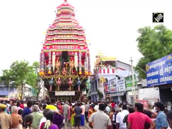 TN: Sea of devotees participate in Aadi Pooram chariot festival of Srivilliputhur Temple