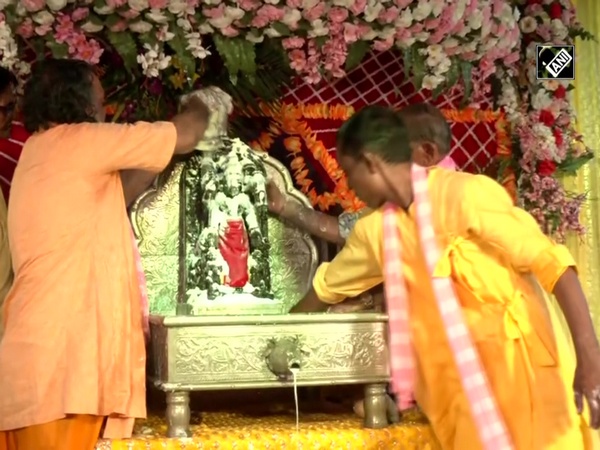 Janmashtami 2022: Celebrations begin at festively decked up Mathura temple