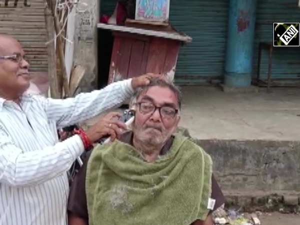 Chhattisgarh man shaves beard after 21 years on wish fulfilment