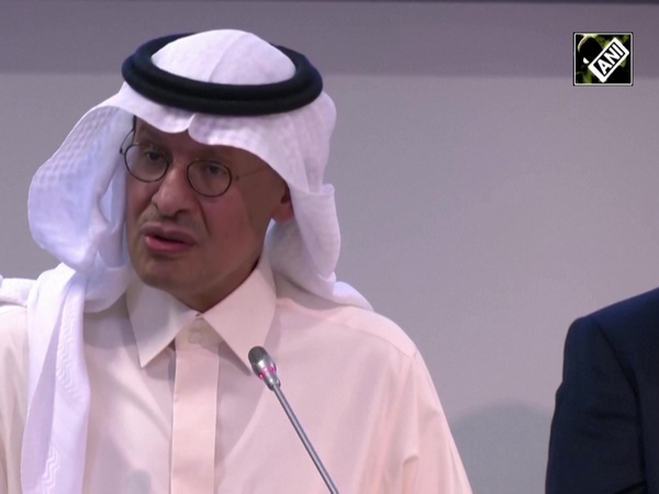 Advantage Putin: OPEC makes deep oil cuts, White House calls it “Aligning with Russia”