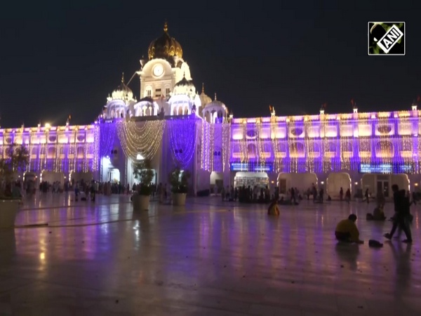 Punjab: Devotees pay obeisance at Golden Temple on birth anniversary of Sri Guru Ram Das