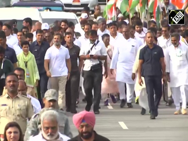 Bharat Jodo Yatra: Rahul Gandhi resumes ‘padayatra’ from Rampura