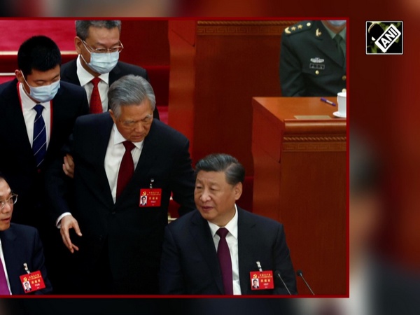 Former Chinese leader Hu Jintao mysteriously escorted out in front of Xi Jinping