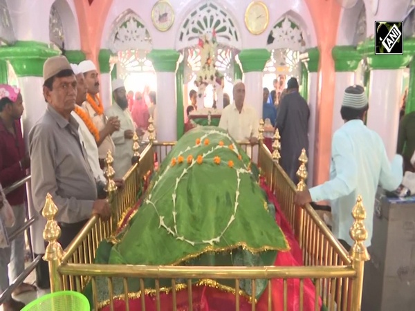 Shrine of Sufi Saint uniting different faiths