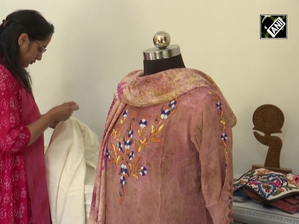 Insha Mir starts organic fabric unit ‘EcoKash’ in Srinagar
