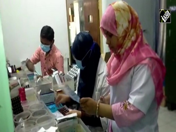 Patients hail Telangana govt’s free medicine intiative at Golconda Area Hospital