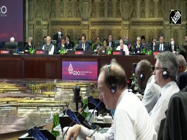 PM Modi, world leaders participate in G20 working session on "Health"