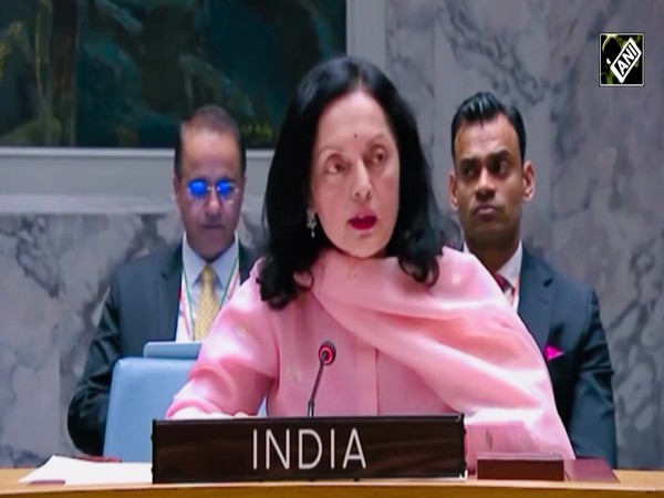 India supports resuming direct negotiations b/w Israel-Palestine to achieve two-state solution