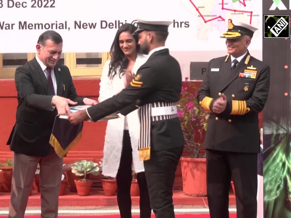 Navy Chief Admiral R Hari Kumar flags in 1,500-km-long running expedition in Delhi