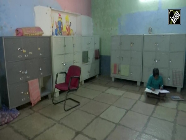 Telangana Govt providing hostel facilities for poor students