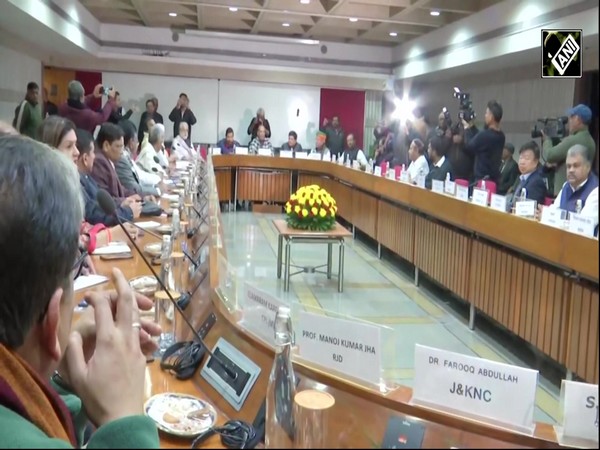 All-Party Meeting begins in Delhi ahead of Budget Session 2023