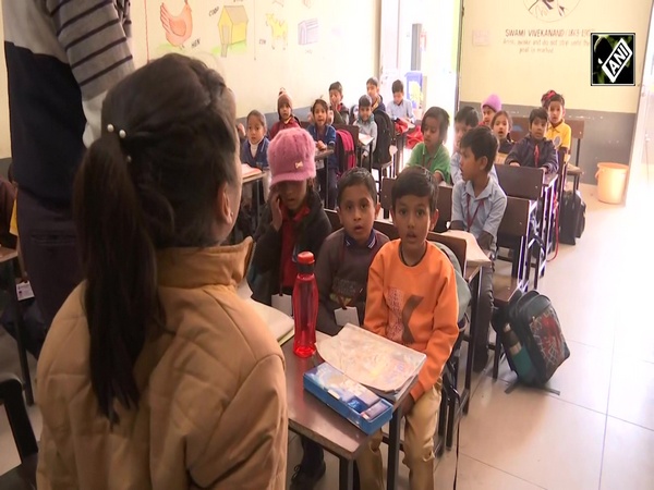 Rajasthan: Children of Mahatma Gandhi school speaking fluent Englis