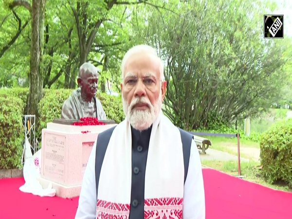 G7 Summit: PM Modi unveils Mahatma Gandhi bust, pays floral tribute in Hiroshima