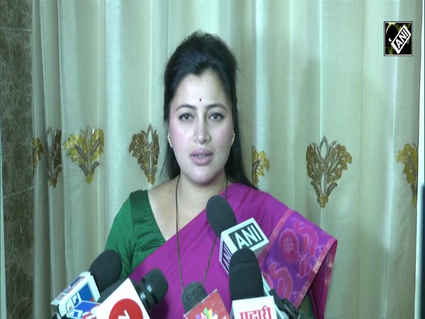 Female politicos furious over viral Manipur clip; Khushbu Sundar demands death penalty for culprits