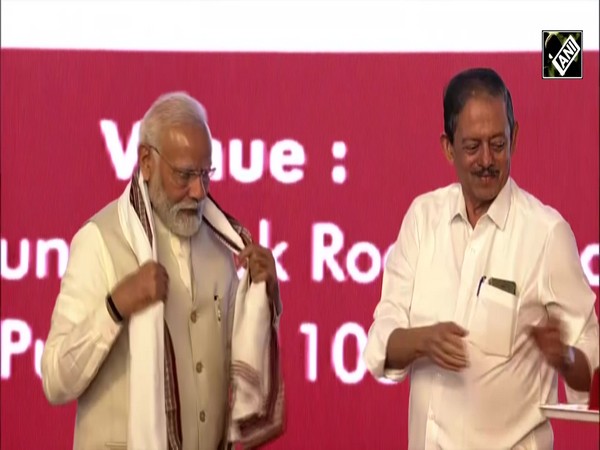 Maharashtra: PM Modi conferred Lokmanya Tilak National Award in Pune